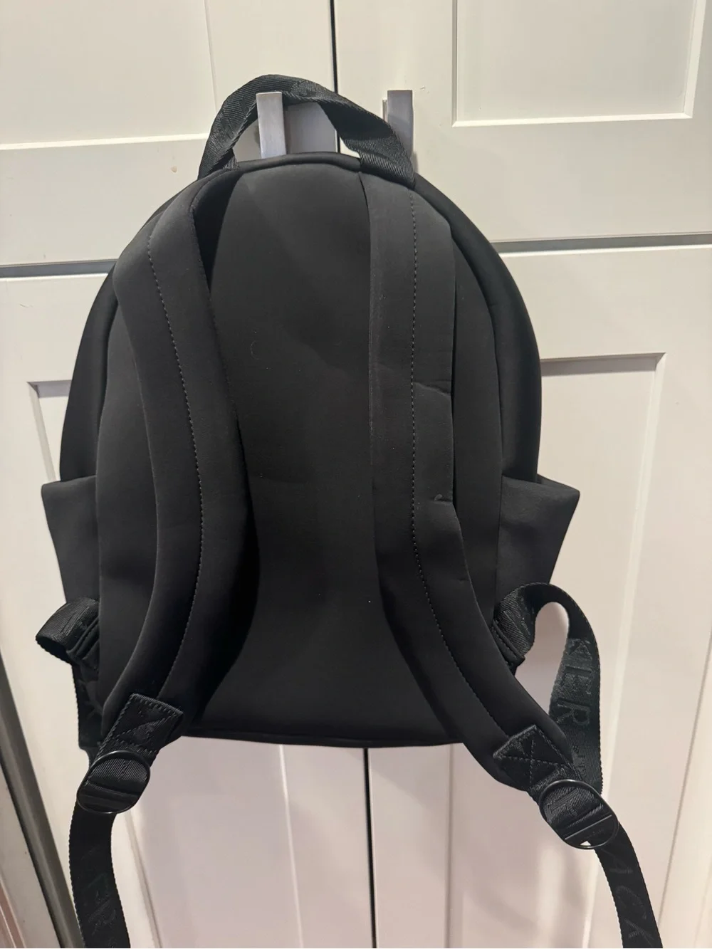Thacker sleek black
